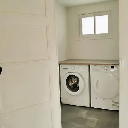 Les Tuffeaux Apartment
